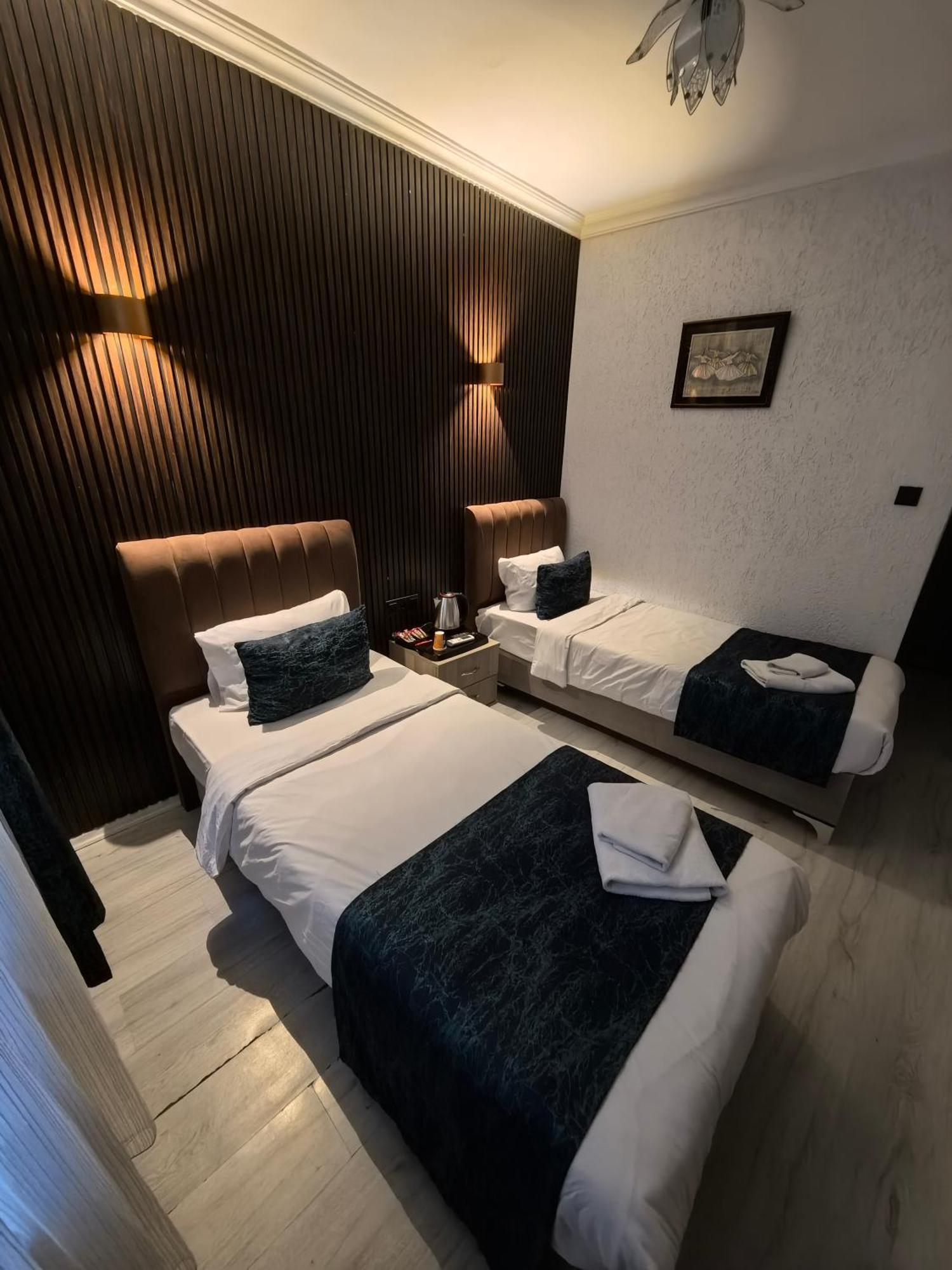 Hotel Estambul Kültér fotó