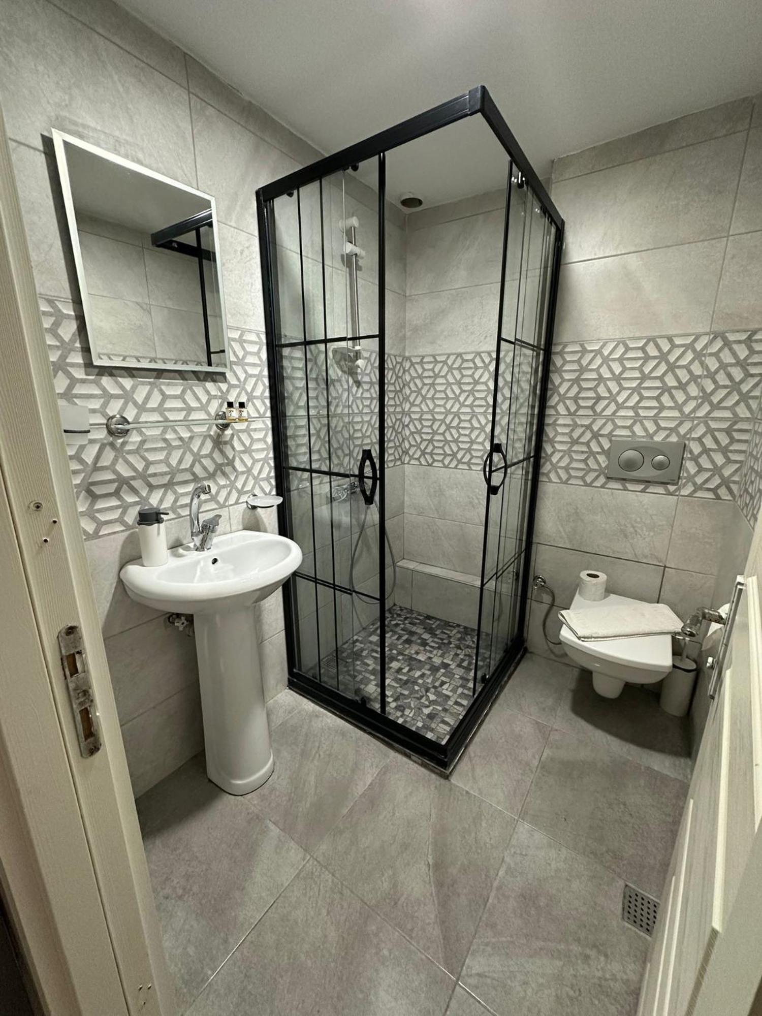 Hotel Estambul Kültér fotó